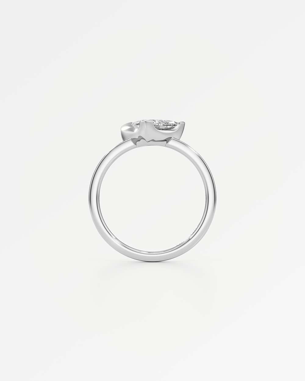 Apitris Pavé Diamond Ring
