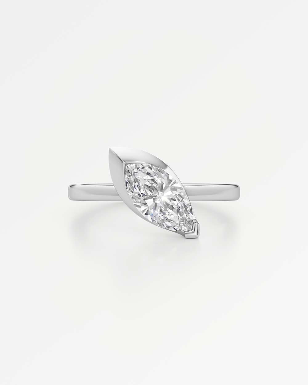 Apixa Diamond Ring