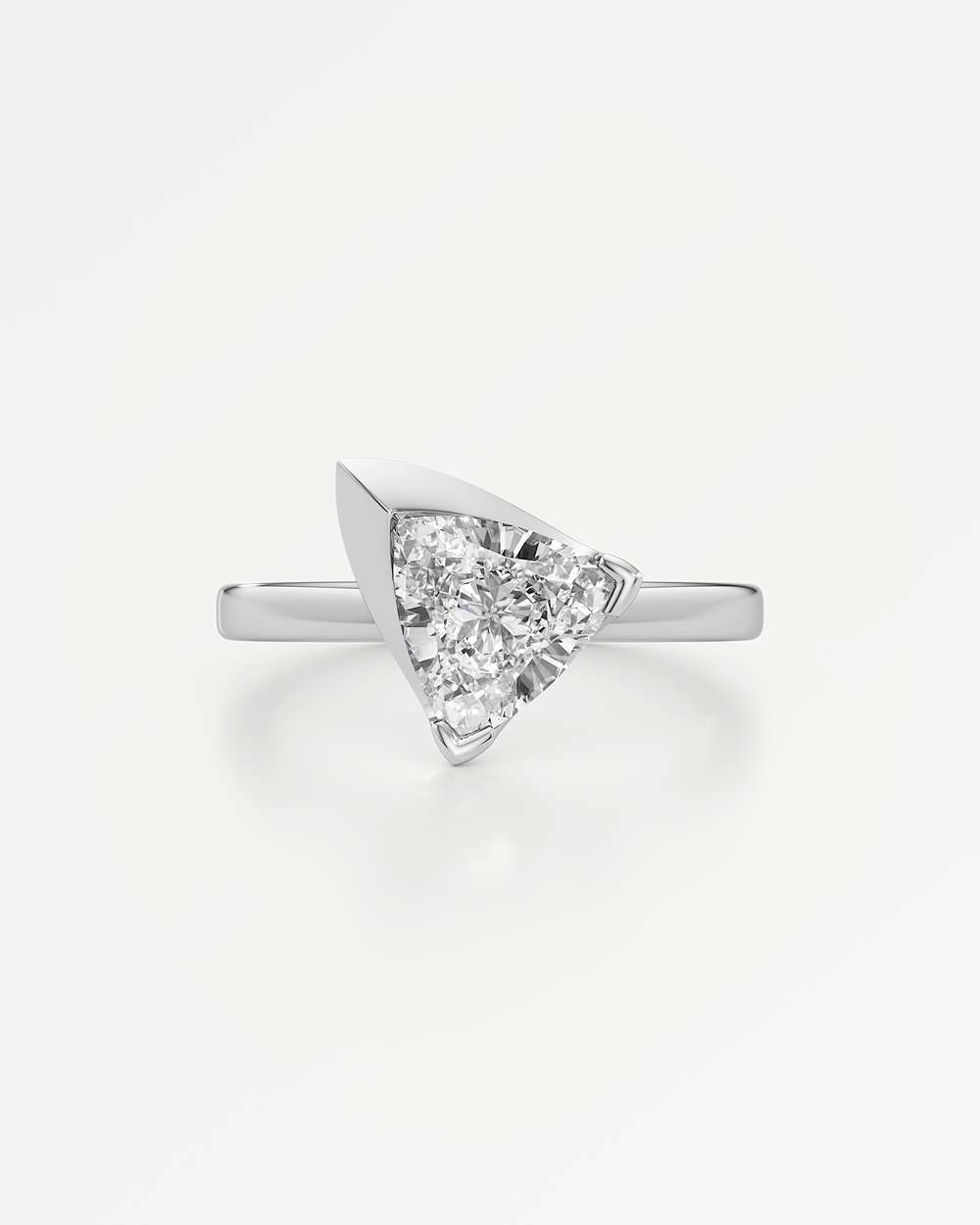 Apitris Diamond Ring